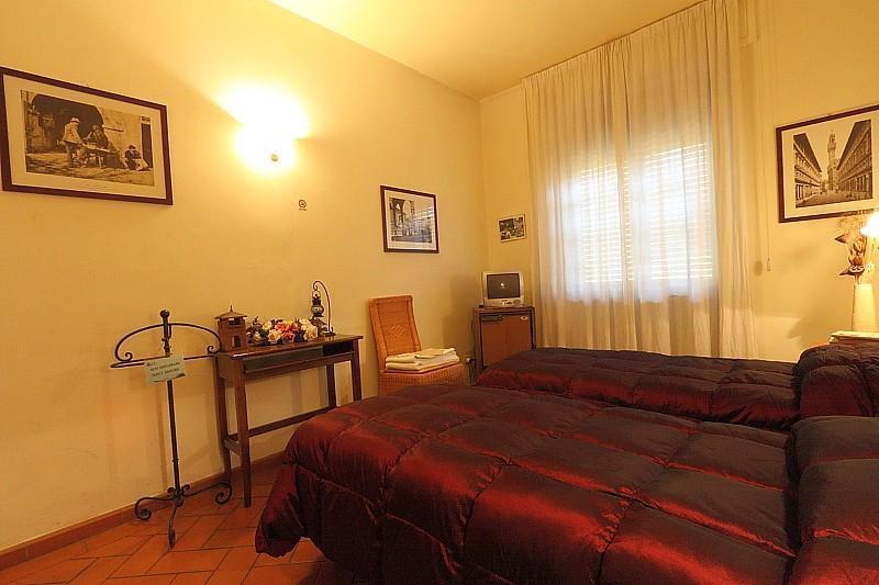 Guesthouse Sayuri Firenze Bagian luar foto