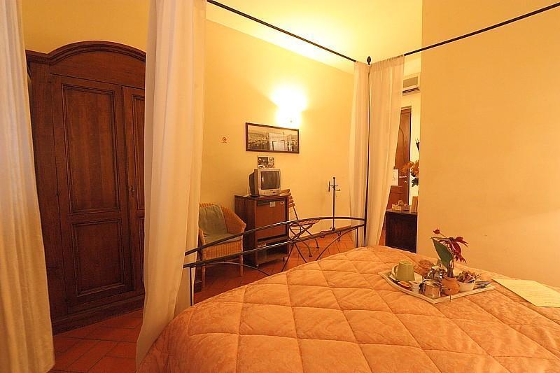 Guesthouse Sayuri Firenze Bagian luar foto