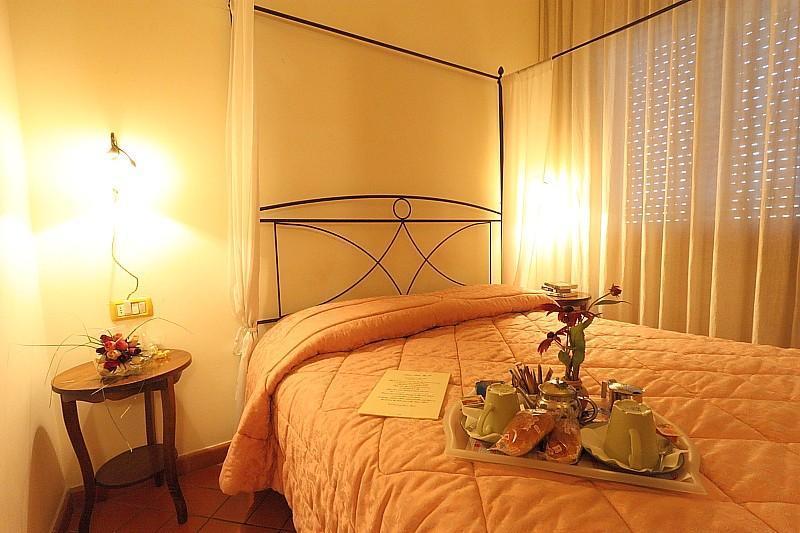 Guesthouse Sayuri Firenze Bagian luar foto